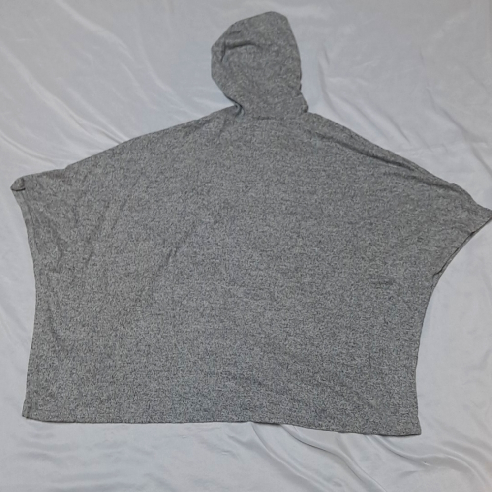Juicy Couture Heather Grey Pullover Hooded Poncho Sweather Sparkle Accents - Picture 2 of 10